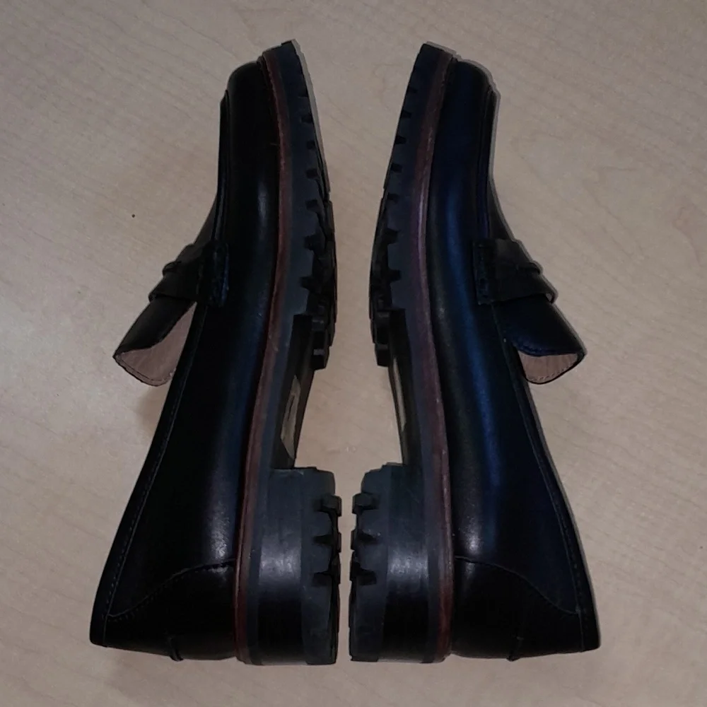 NWOT BLACK Leather Lugsole Loafers Size 8 - Picture 15 of 17